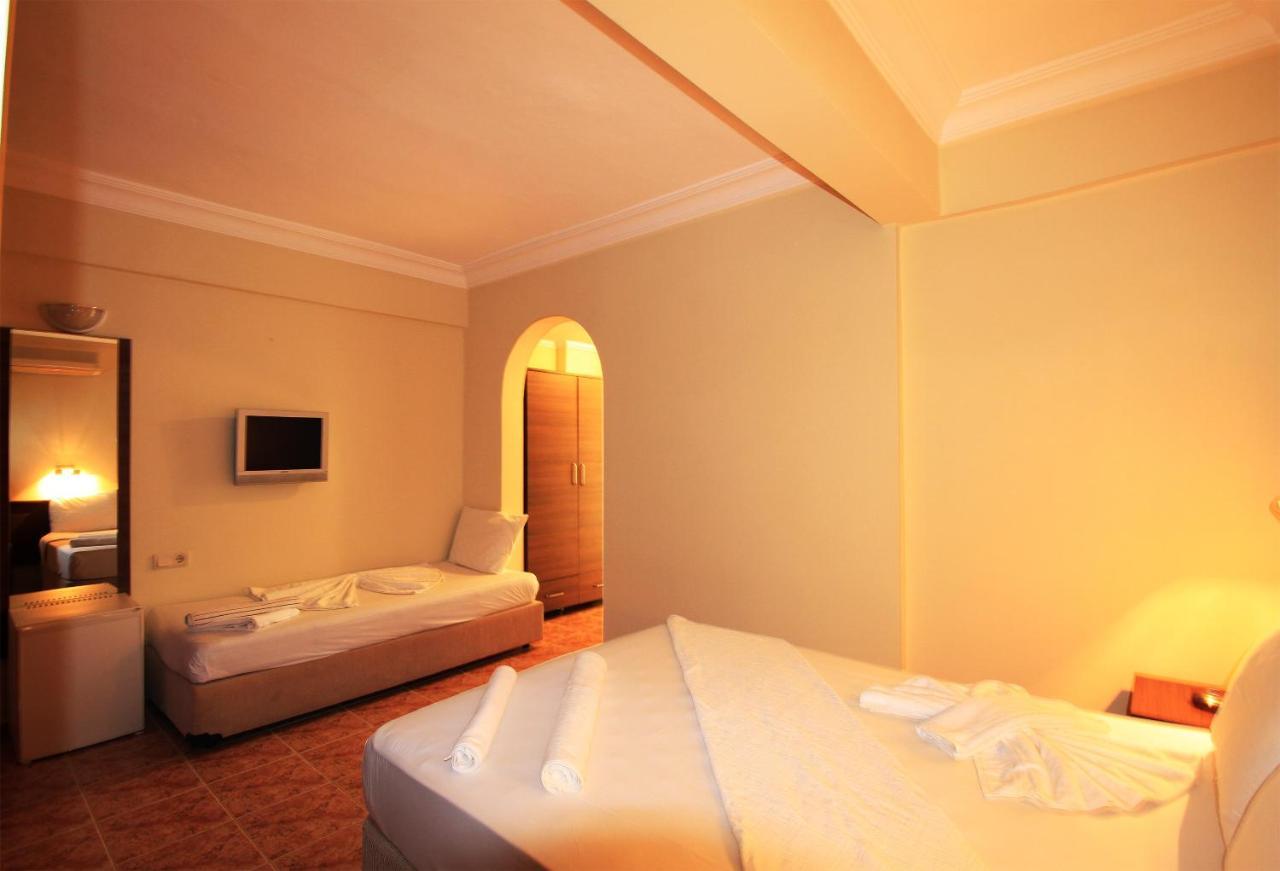 Olimpia Hotel Фетие Екстериор снимка